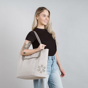 Wander Tote